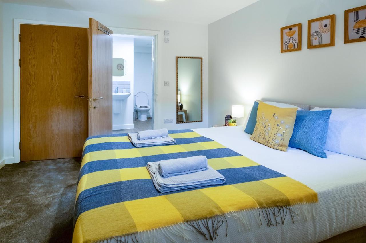 Luton Modern Serviced Accommodation For Contractors, Relocators, Professionals, Tourists And Students - Akugi Homes ภายนอก รูปภาพ